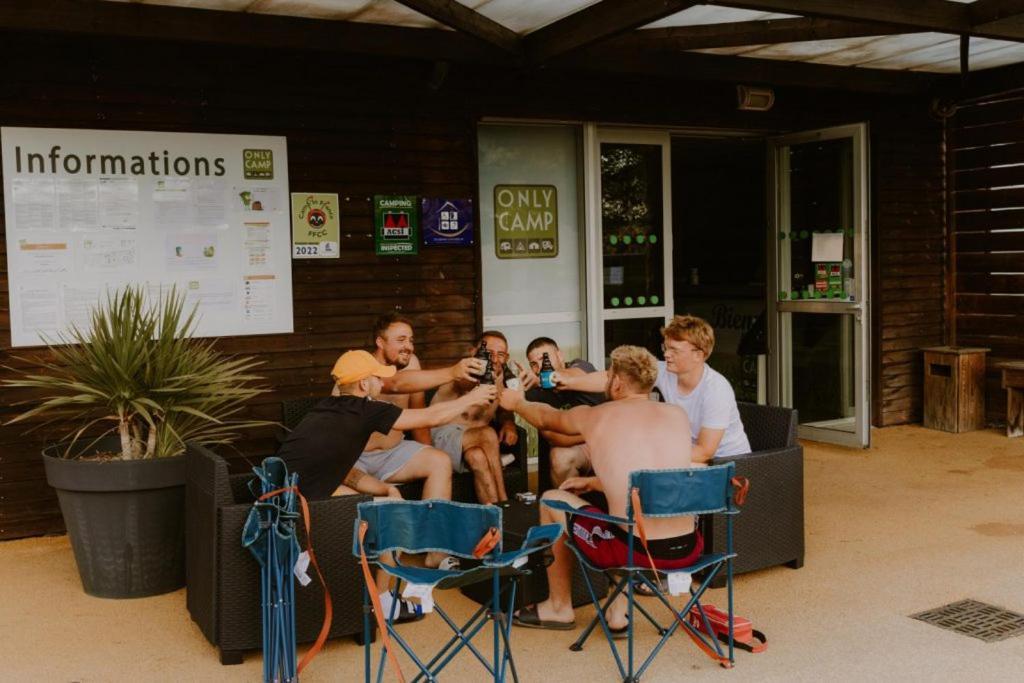 Onlycamp Le Pont Romain Yvré-lʼÉvêque エクステリア 写真